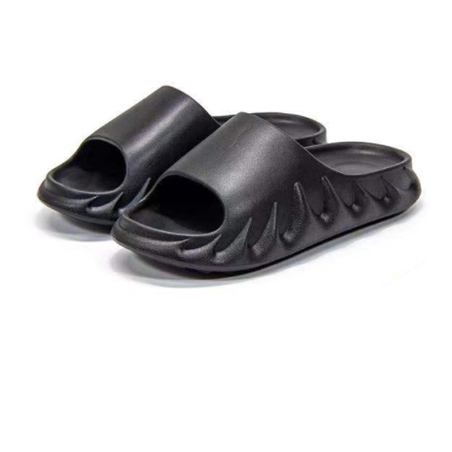 Zapatillas y Sandalias