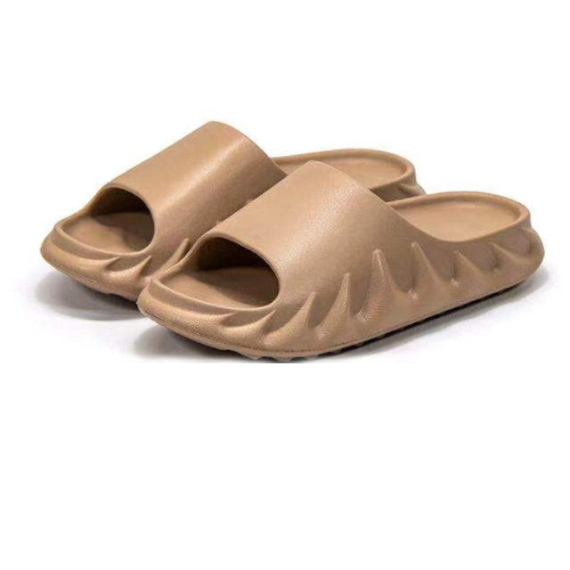 Zapatillas y Sandalias